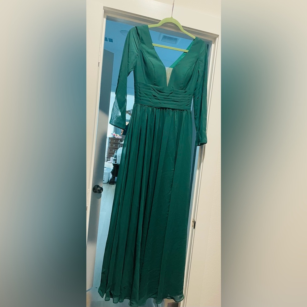 Elegant Green Evening Gown